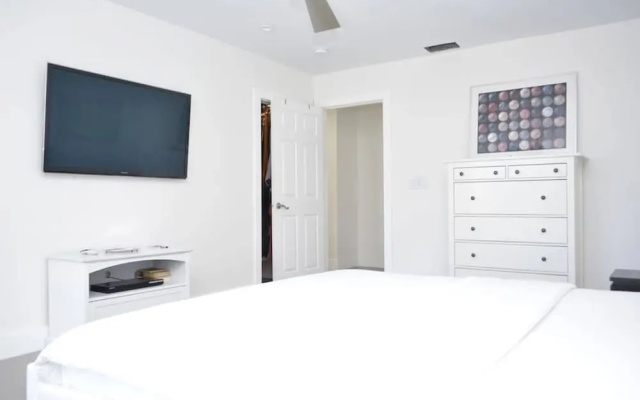 photo 4 of 2 Bedroom Homes in North Miami by TMG