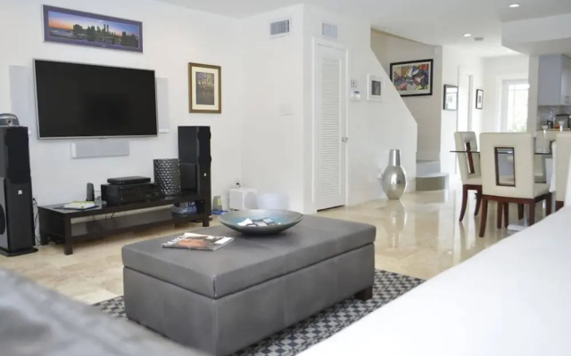 photo 5 of 2 Bedroom Homes in North Miami by TMG