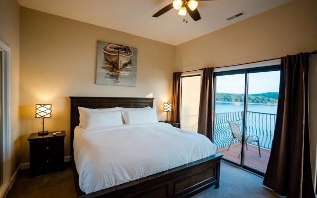 photo 3 of 2 Bedroom Lake View Villa- 607