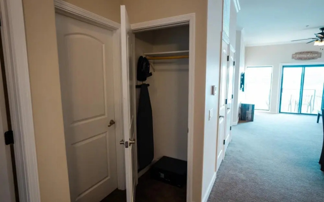 photo 2 of 2 Bedroom Lake View Villa - Unit 409