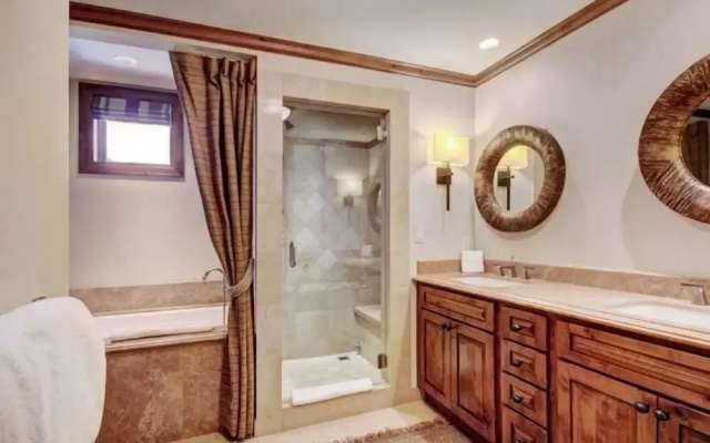 photo 5 of 2 Bedroom Residence