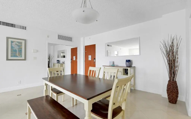 photo 3 of 2 Bedrooms 2 Full Bathrooms Apt. on the Beach
