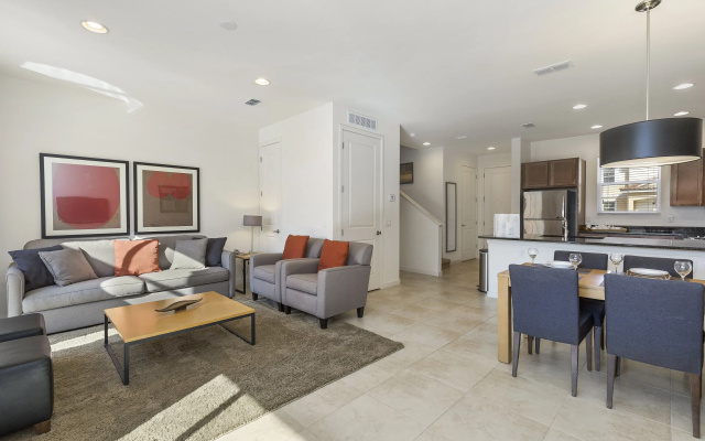 photo 5 of 2 Bedrooms / 2.5 Bathrooms / Regal Oaks (2604 RL), Kissimmee, US