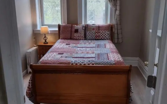 photo 3 of 2 Br Top Floor Apartment