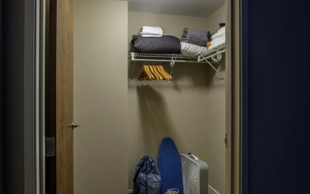 photo 3 of 2 BR Weston Apt by Frontdesk