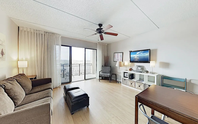 photo 3 of 2 Historic District S, River-views Balconies 2 Bedroom Condo