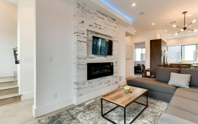 photo 5 of 2 New Luxury Modern 3 story homes