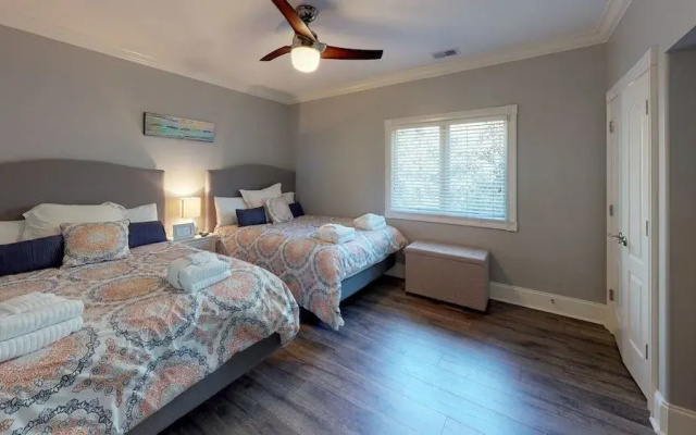 photo 4 of 20 Sandpiper - 7 Br home by RedAwning