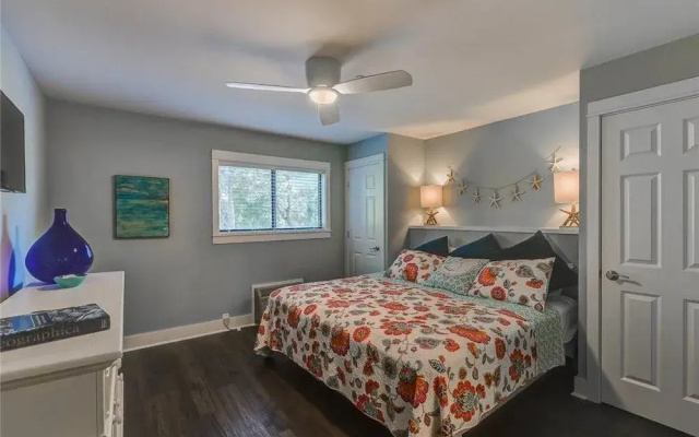 photo 2 of 201 Ocean Dunes by RedAwning