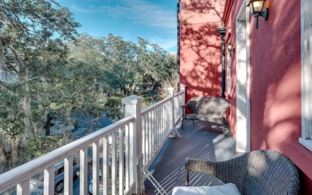 photo 5 of 201 York #3 · Homey Downtown 2 Bedroom Steps from the River
