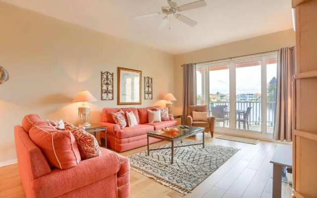 photo 2 of 206 Harborview Grande