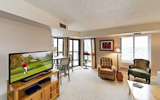 photo 3 of 20th Avenue North #1004 - 2 Br Condo