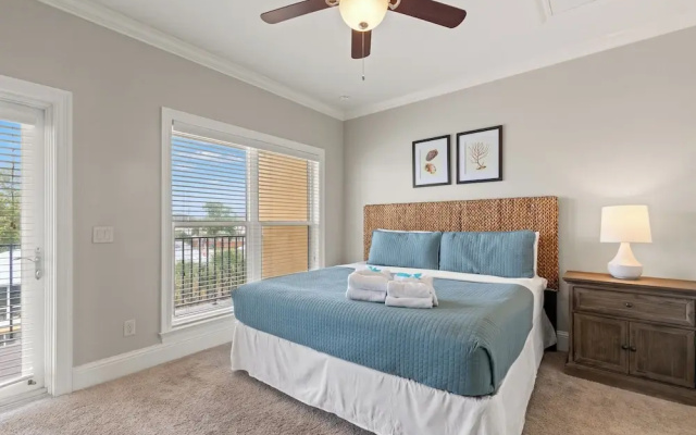 photo 4 of Walk To The Beach! 3 Story Home! 2 Balconies With Gulf Views!