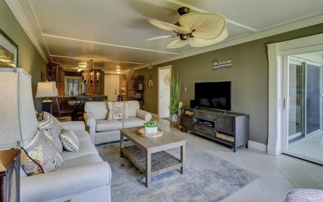 photo 4 of 211 Shorewood 2 BR Oceanfront Condo