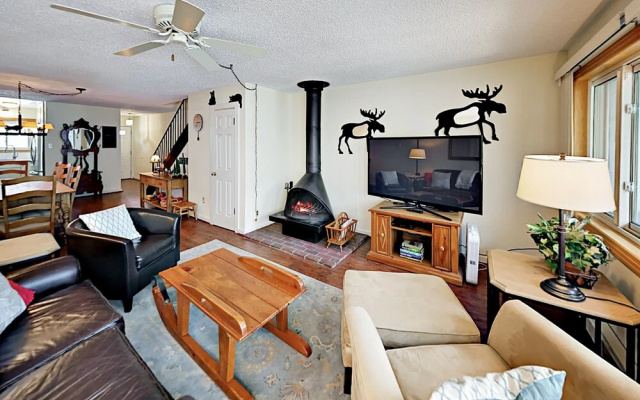 photo 3 of 2111 N Frontage Rd W Condo Unit A-2 3 Bedrooms 1.5 Bathroom Condo