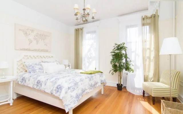 photo 3 of 211-3 Prime Union Square Large 1BR Great Value