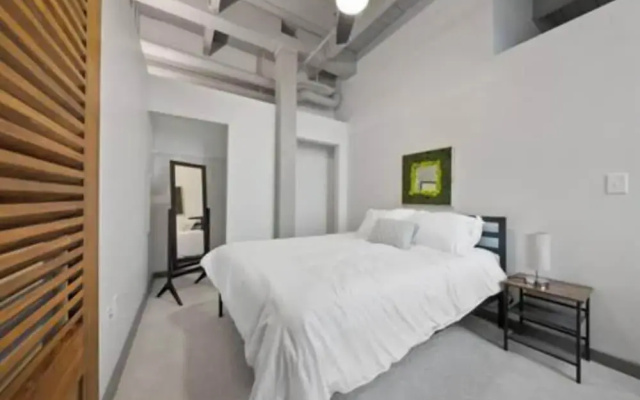 photo 5 of 2125 Superior Living