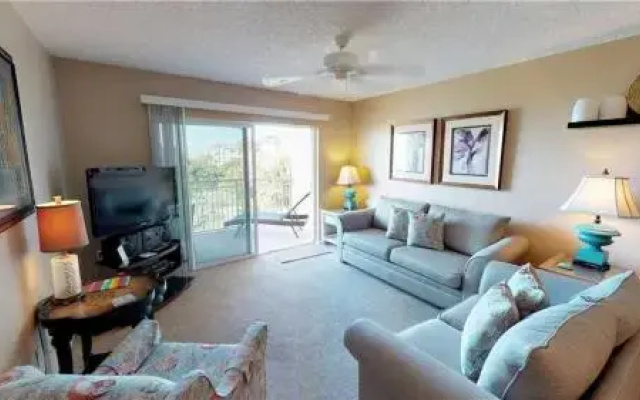 photo 5 of 214 Madeira Norte Condo by RedAwning