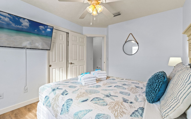 photo 3 of Great Rates Available Now! / Relaxing Coastal Beach Home West PCB / 3Bd & 2Ba