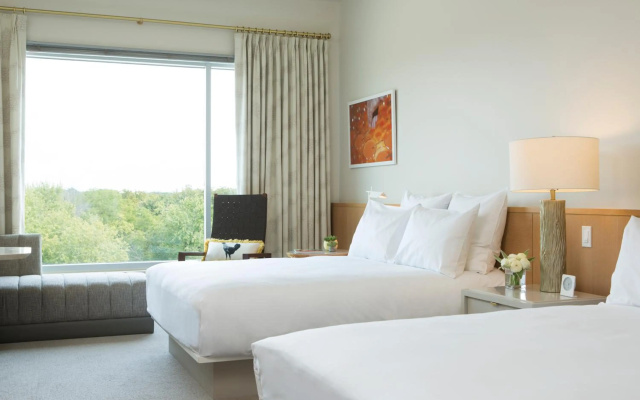 photo 4 of 21c Museum Hotel Bentonville