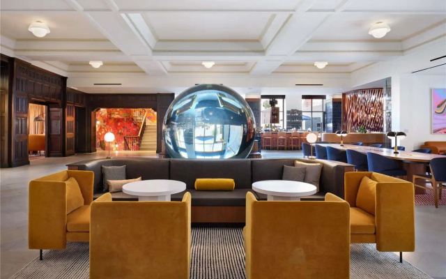 photo 2 of 21C Museum Hotel St Louis