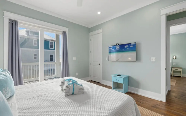 photo 4 of Three Master Bedrooms! Easy Beach Access! Gulf Views