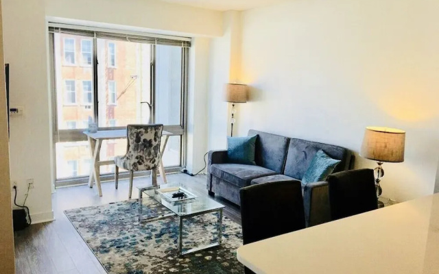photo 5 of 221 Luxury Suites