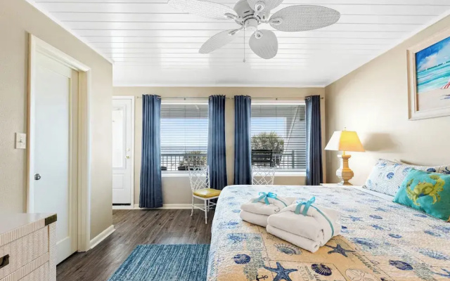 photo 3 of 3br, 3BA Beachfront Townhome! Sleeps 11! Ocean View! Steps to the Beach!