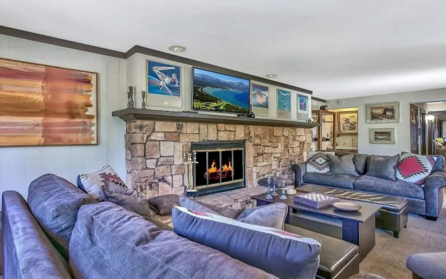 photo 5 of 227 Squaw Valley Road Condo