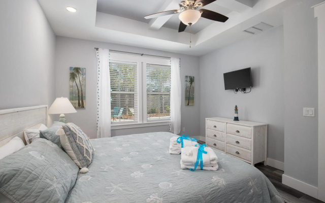 photo 3 of Gorgeous 3bd/2.5ba NEW Home w/ Private Heated Pool Steps From Beach!