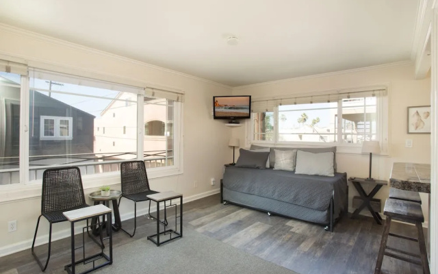 photo 4 of 2314 W Ocean Front B Stalb Studio Bedroom Duplex