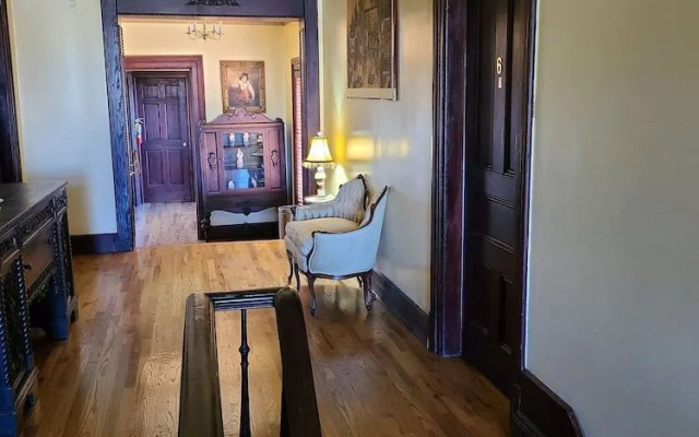 photo 5 of 234 Winder St Inn