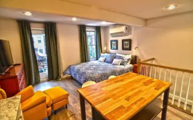 photo 3 of 238 Northeast Townhome #1063 - 4 Br Townhouse