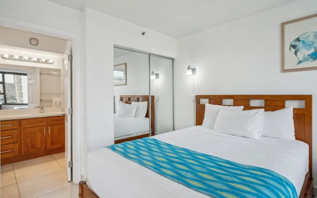 photo 5 of Gorgeous High Rise Waikiki Condo with Ocean and Diamond Head Views