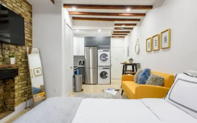 photo 3 of 24-15 New Studio Gramercy W D in Unit Best Value