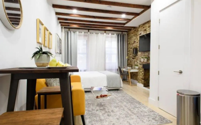 photo 4 of 24-15 New Studio Gramercy W D in Unit Best Value