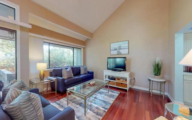 photo 4 of 243 Turnberry Village