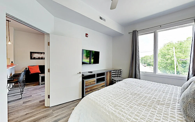 photo 5 of 2519 Nashville (1655-164367) - 1 Br Apts