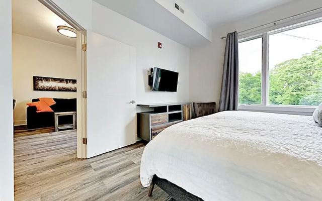 photo 4 of 2519 Nashville (1655-165057) - 1 Br Apts