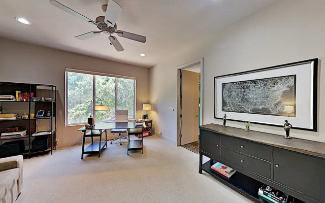 photo 3 of 2600 Glen Ellen Home - 3 Br home by RedAwning
