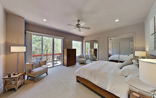 photo 5 of 2600 Glen Ellen Home - 3 Br home by RedAwning