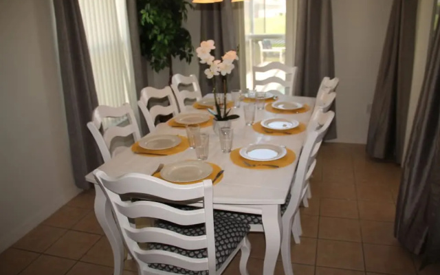 photo 4 of #27 Large Family Friendly Home w/ Pool - Five Bedroom
