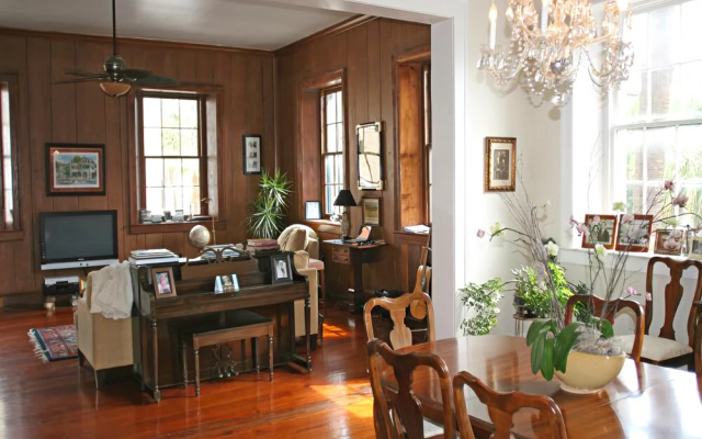 photo 4 of 27 State Street Bed & Breakfast