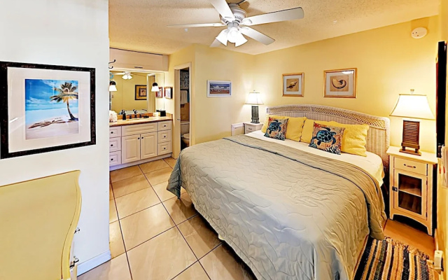 photo 5 of 2700 Gulf Blvd 5E Condo 1 Bedroom 1 Bathroom Condo