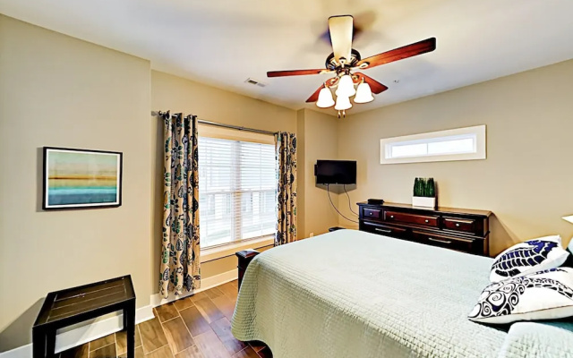 photo 5 of 2724 Kashton Dr Home 4 Bedrooms 2.5 Bathrooms Home