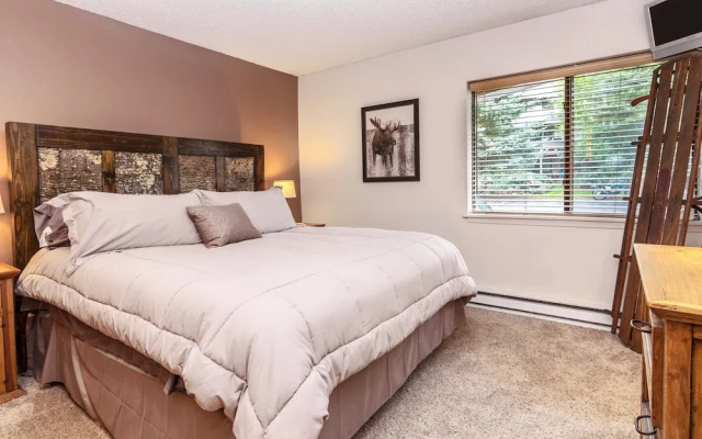 photo 3 of 288 W Beaver Creek Blvd Condo Unit H1 - 2 Br condo by RedAwning