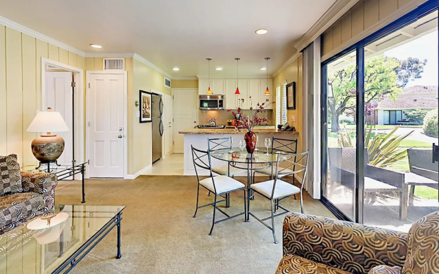 photo 2 of 2-Bedroom Condo Near Trails #SILV374P