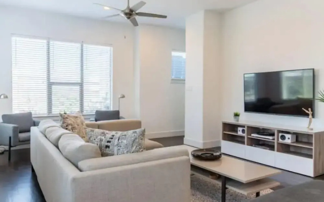 photo 5 of 2-Bedroom Downtown Dallas Townhome