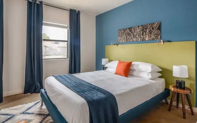 photo 2 of 2BR Apt Central PHX by WanderJaunt