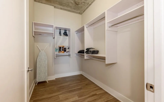 photo 5 of 2br Furnished Apartment Near Convention Center 2 Bedroom Apts by Redawning